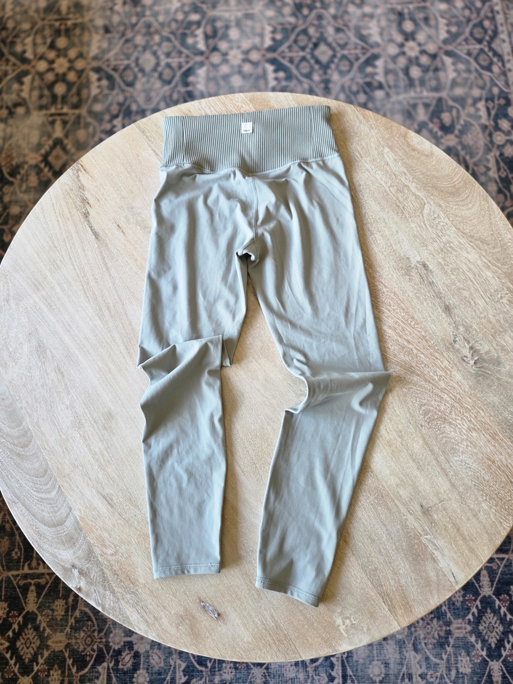 Vuori High-Waist Leggings in Light Sage Green - Picture 2 of 4